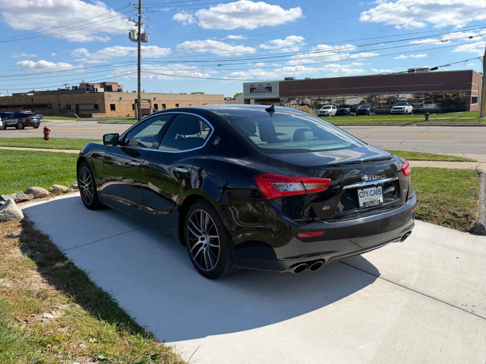 Maserati Ghibli photo 7