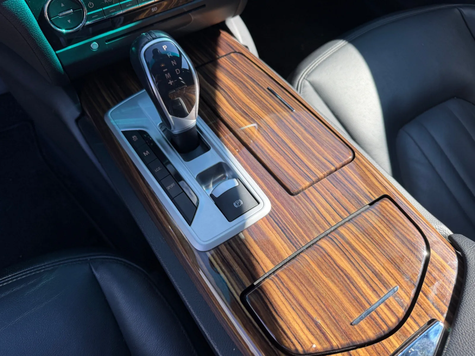 Maserati Ghibli photo 25