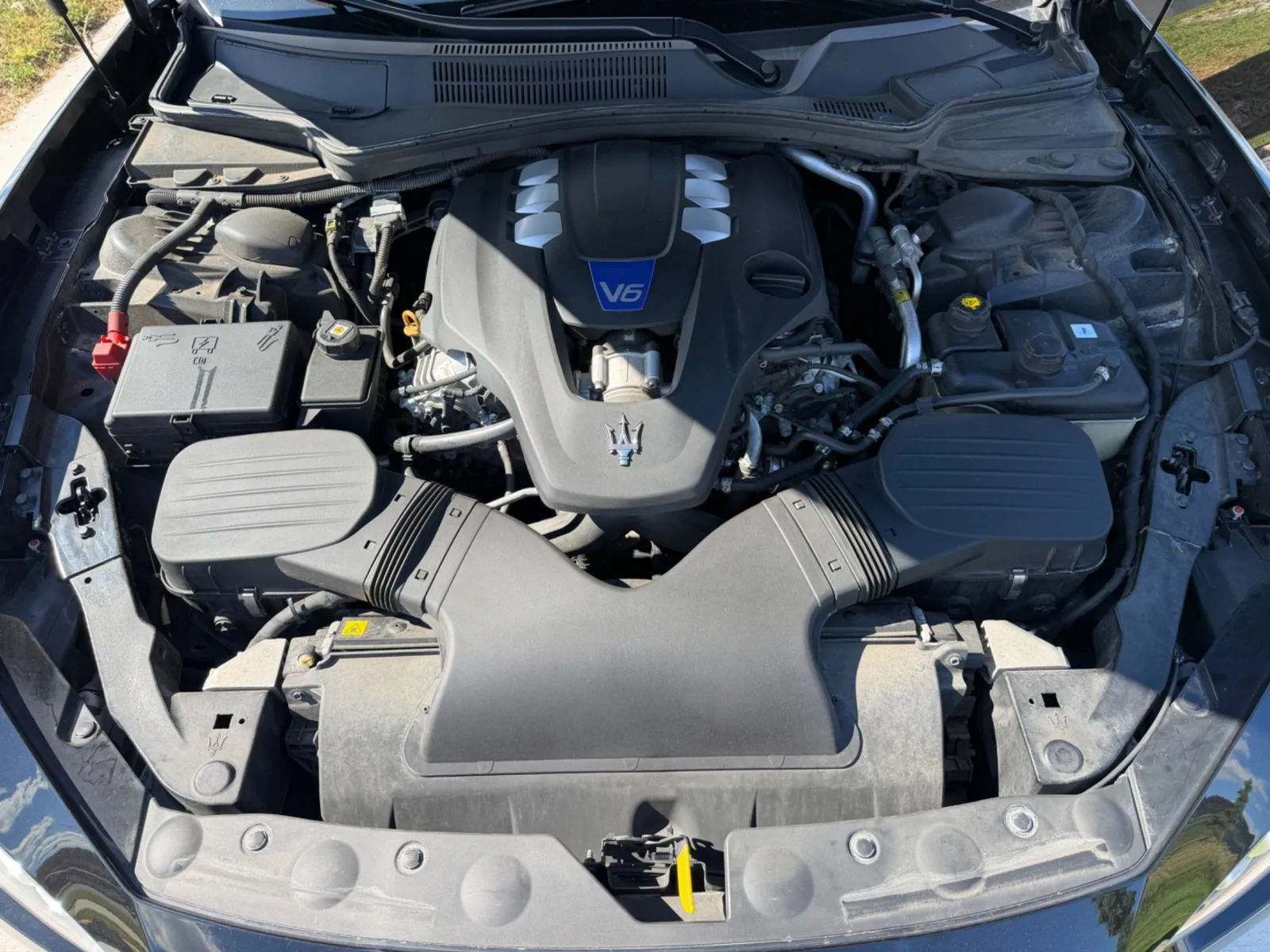 Maserati Ghibli photo 14