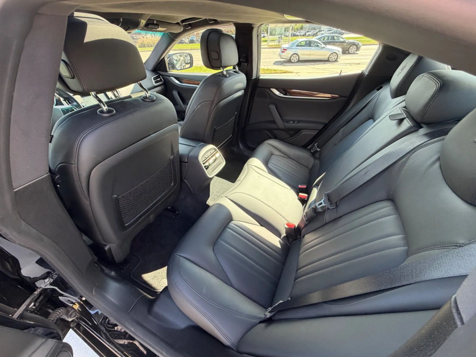Maserati Ghibli photo 28