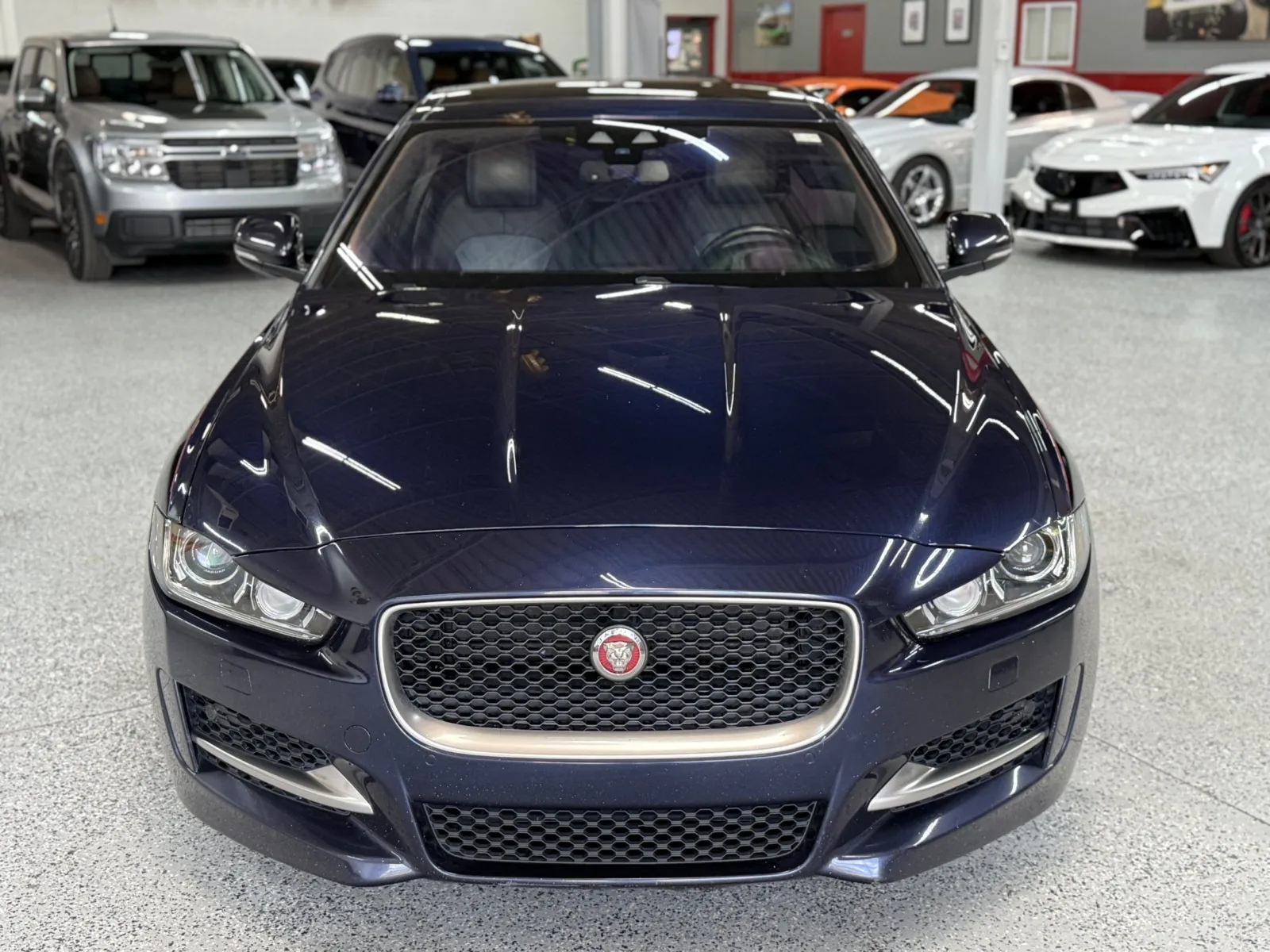 Jaguar XE photo 9
