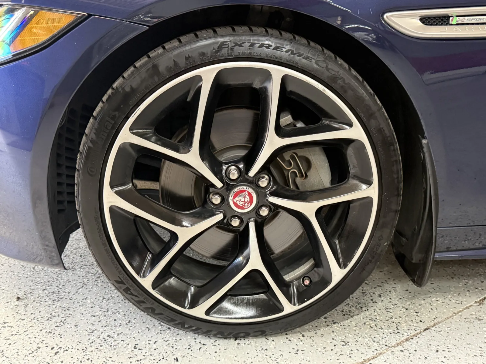 Jaguar XE photo 29