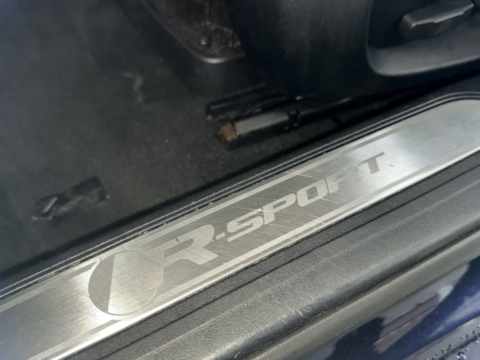 Jaguar XE photo 12