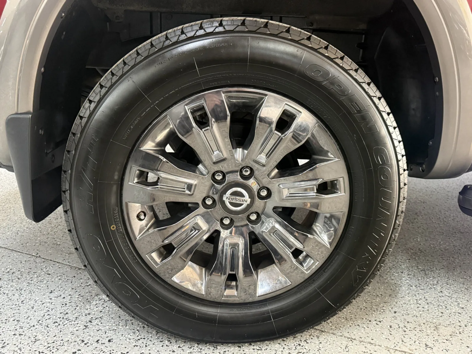 Nissan Titan photo 25