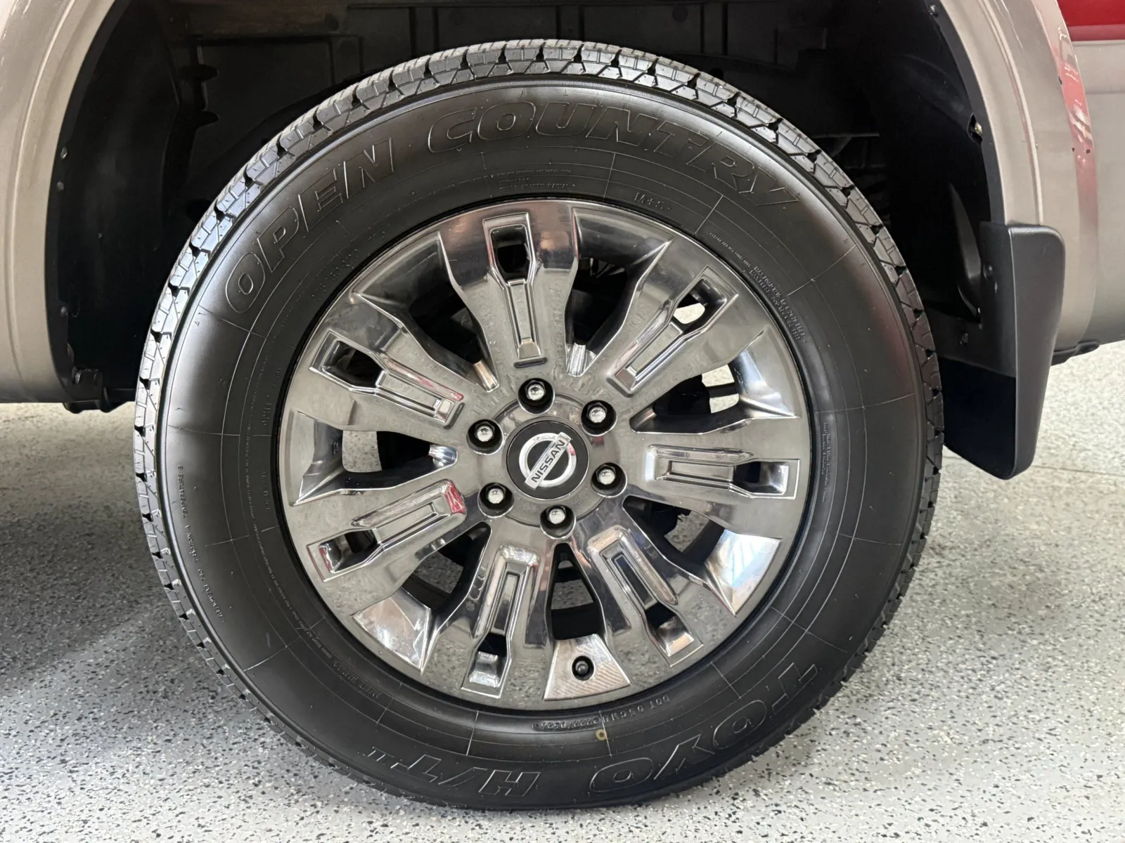 Nissan Titan photo 26
