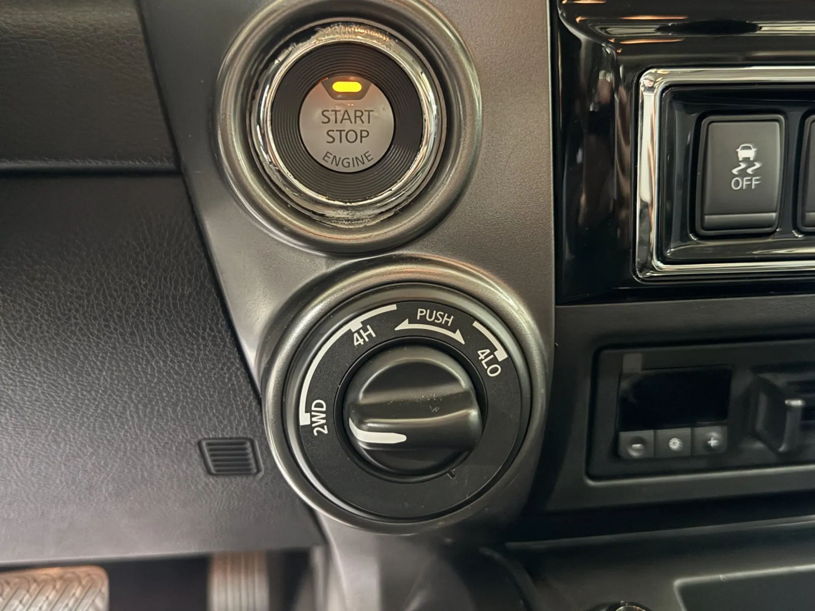 Nissan Titan photo 17