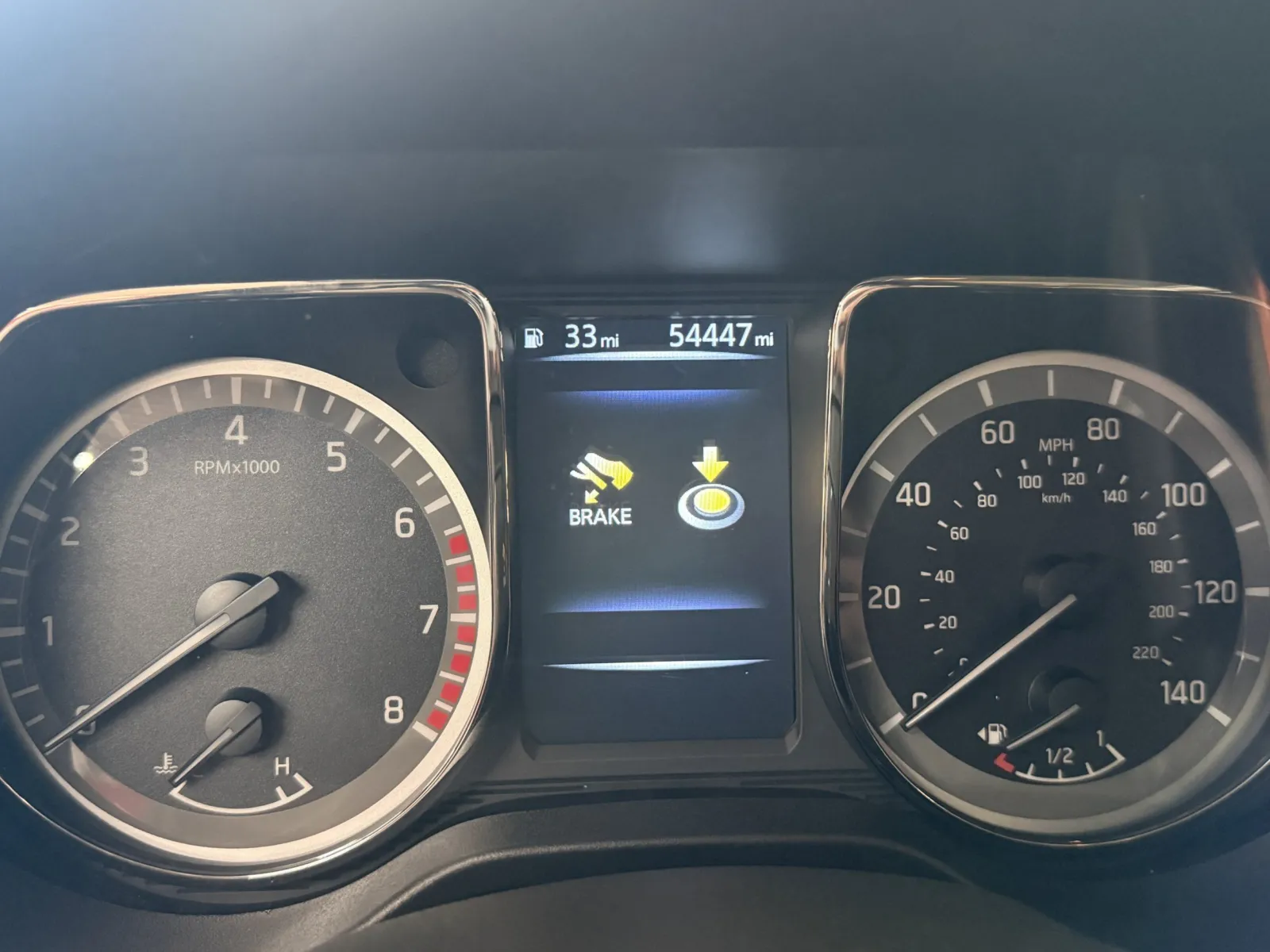 Nissan Titan photo 12
