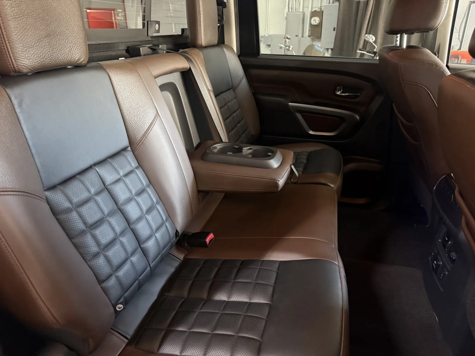 Nissan Titan photo 20