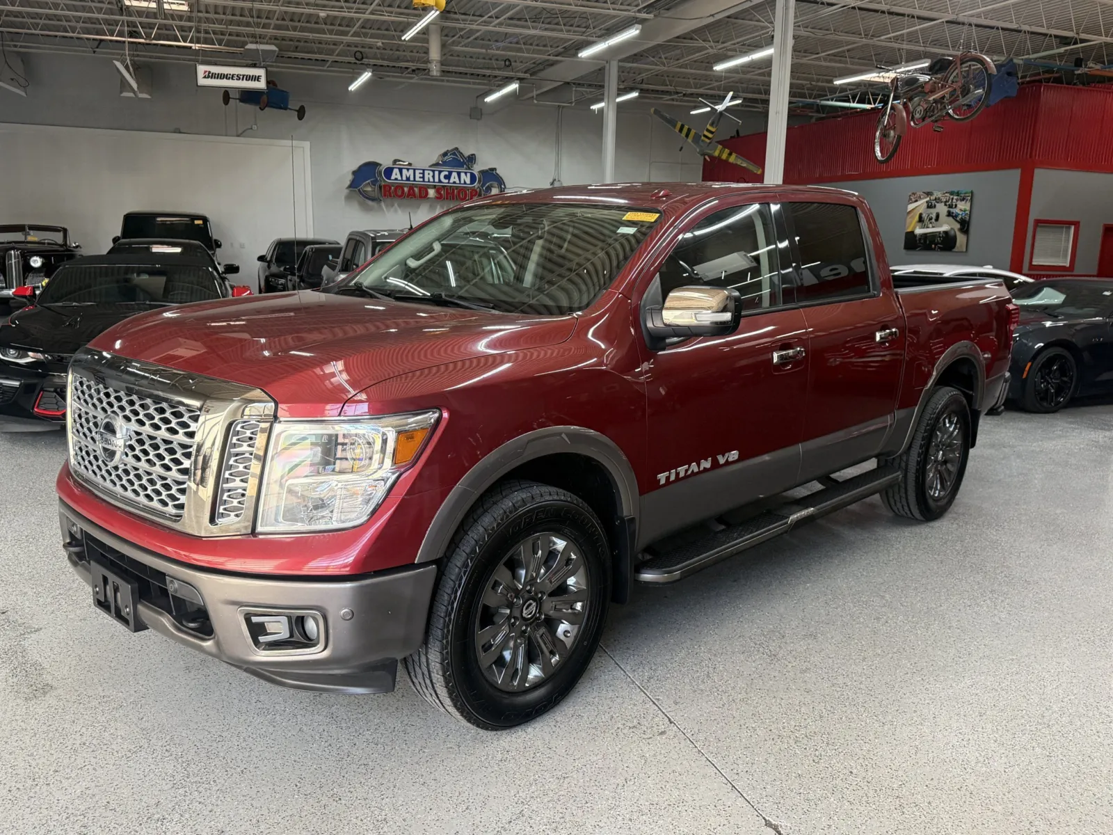 Nissan Titan photo 2