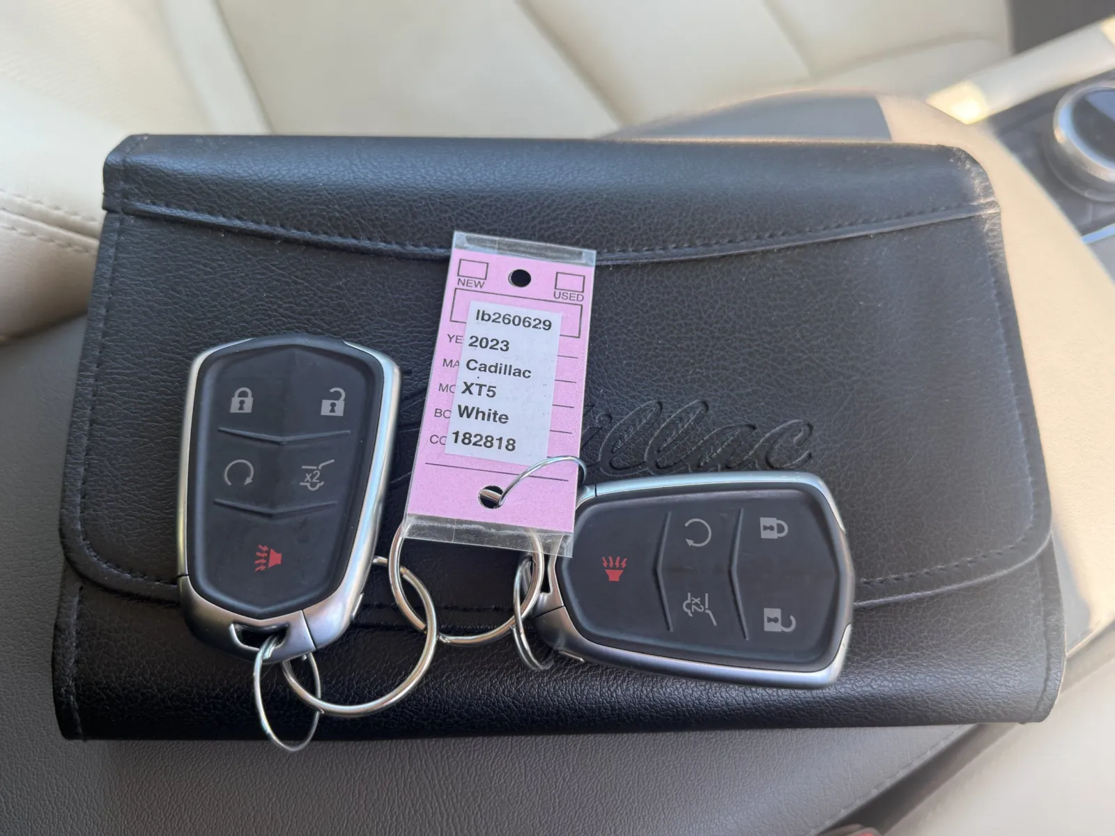 Cadillac XT5 photo 16
