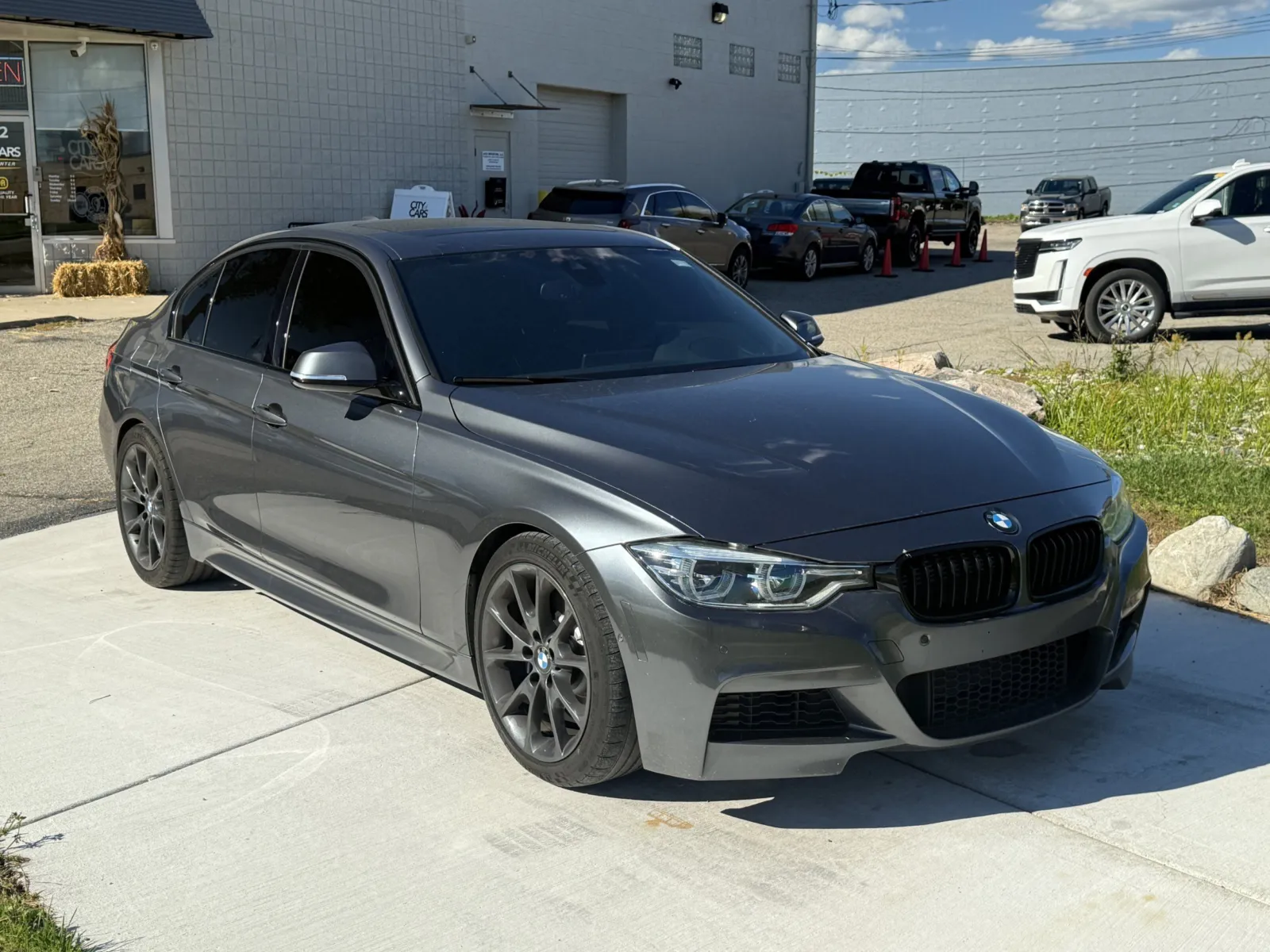 BMW 340i photo 7
