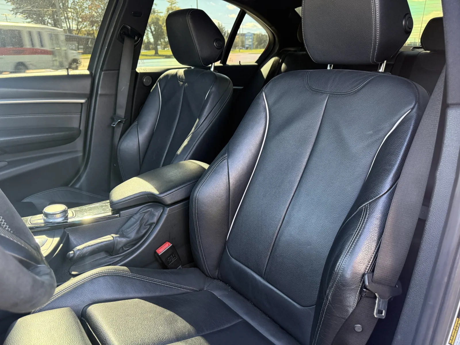 BMW 340i photo 10