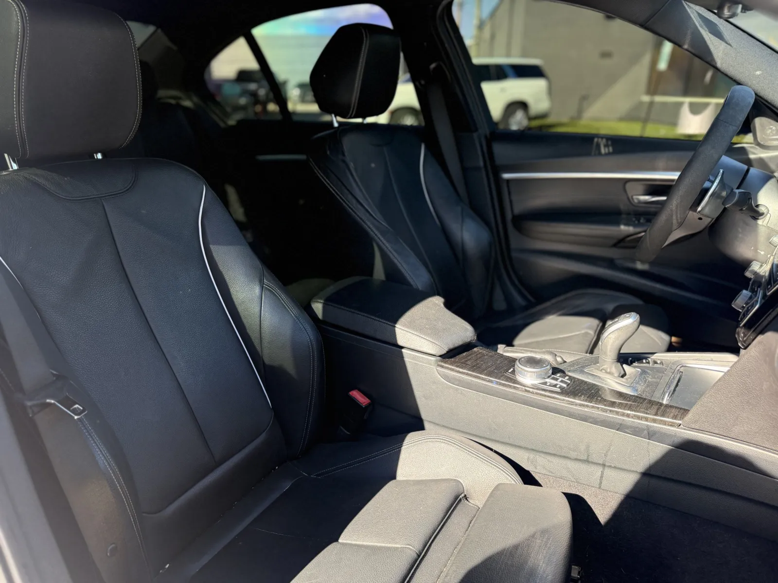 BMW 340i photo 17