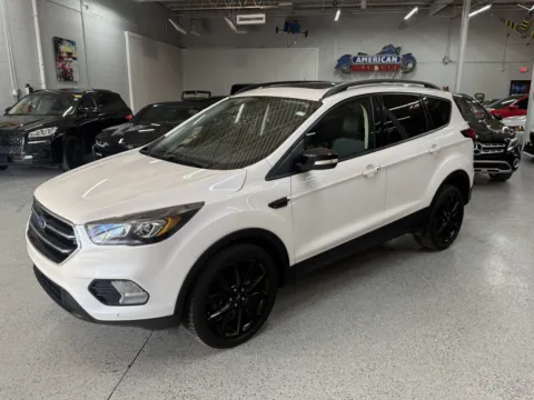 Photos of 2019 Ford Escape Titanium for sale in Troy, MI at City of Cars