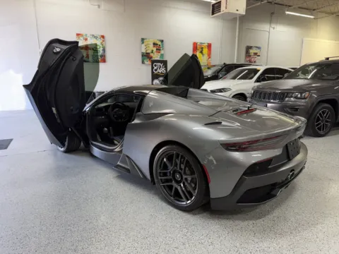 More photos of 2024 Maserati MC20 Cielo at City of Cars, MI
