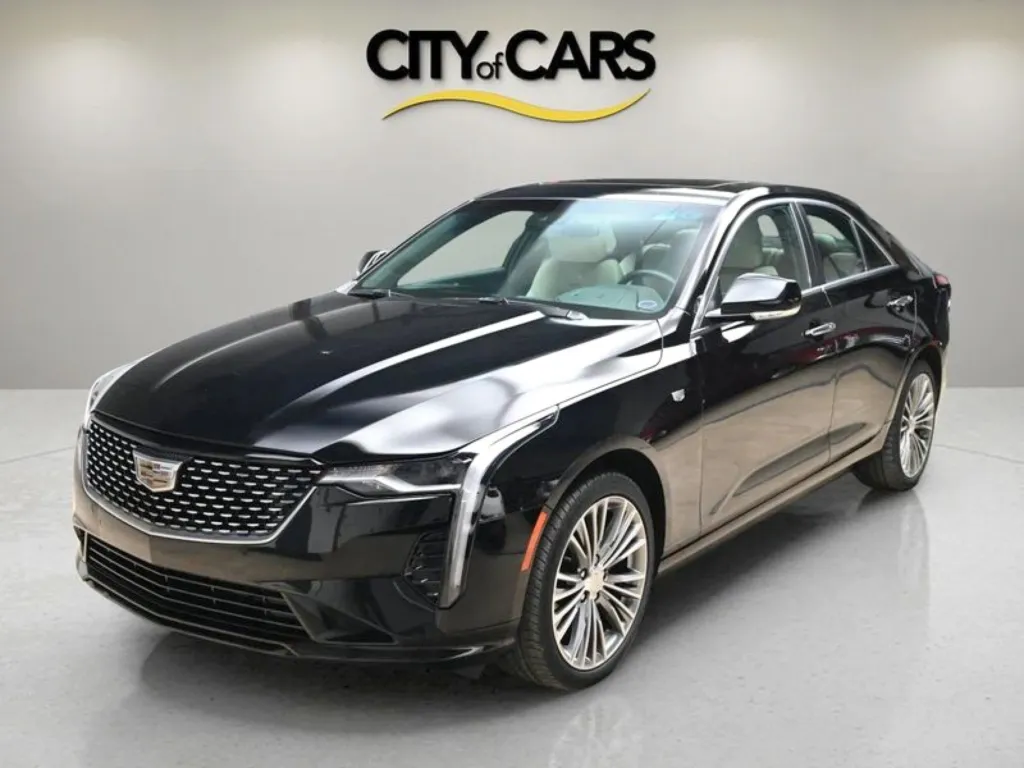 2022 Cadillac CT4 Premium Luxury