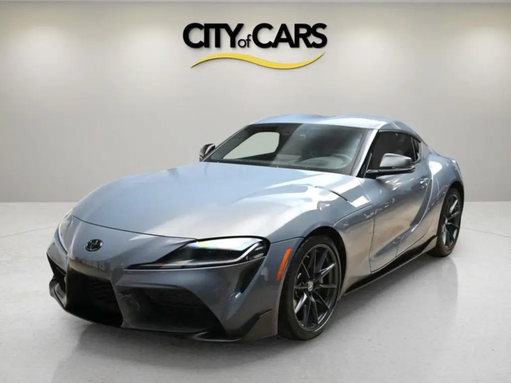 ダニエラグラジスプルオーバー グレー Used 2024 Toyota GR Supra 3.0 Premium for sale in Troy, MI at City