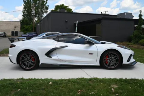 More photos of 2023 Chevrolet Corvette Stingray at City of Cars, MI