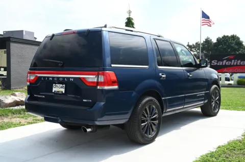 More photos of 2015 Lincoln Navigator at City of Cars, MI