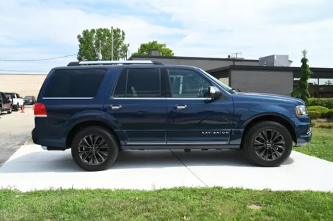 More photos of 2015 Lincoln Navigator at City of Cars, MI