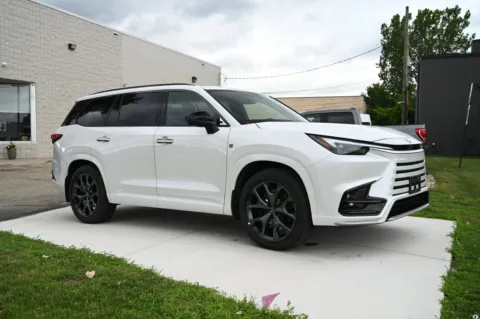 Another view of 2025 Lexus TX 500h F SPORT Performance Luxury for sale in Troy, MI at City of Cars