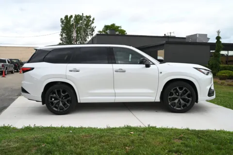 More photos of 2025 Lexus TX 500h F SPORT Performance Luxury at City of Cars, MI