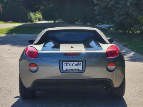 More photos of 2006 Pontiac Solstice Convertible 2D at City of Cars, MI