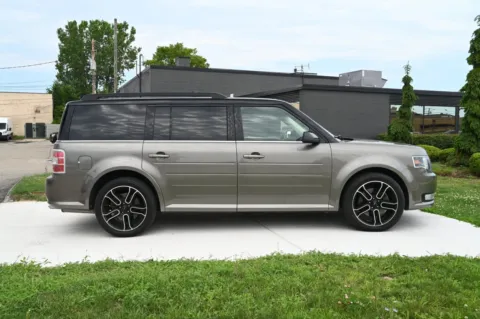 More photos of 2014 Ford Flex SEL at City of Cars, MI
