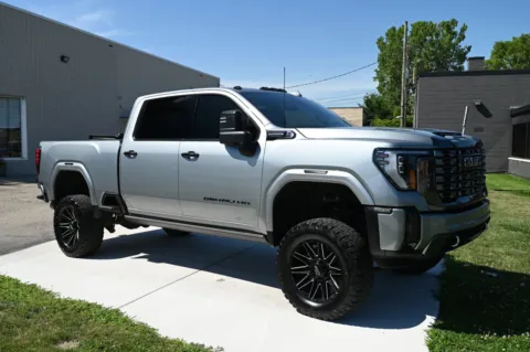 Another view of 2024 GMC Sierra 2500HD Denali Ultimate for sale in Troy, MI at City of Cars