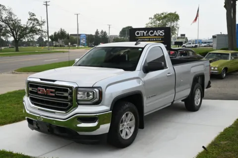 Silver 2018 GMC Sierra 1500 SLE for sale in Troy, MI