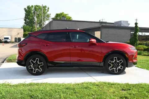 More photos of 2023 Chevrolet Blazer RS at City of Cars, MI