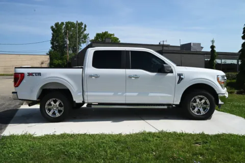 More photos of 2023 Ford F-150 XLT at City of Cars, MI