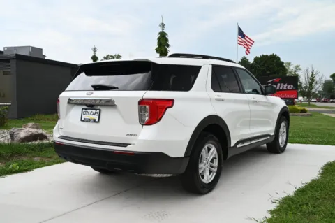 More photos of 2023 Ford Explorer XLT at City of Cars, MI