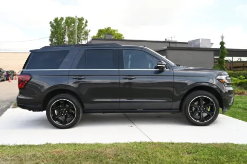 More photos of 2022 Ford Expedition Limited at City of Cars, MI