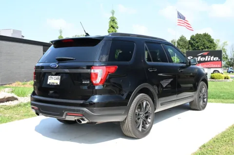 More photos of 2018 Ford Explorer XLT at City of Cars, MI