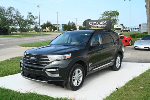 Green 2023 Ford Explorer XLT for sale in Troy, MI