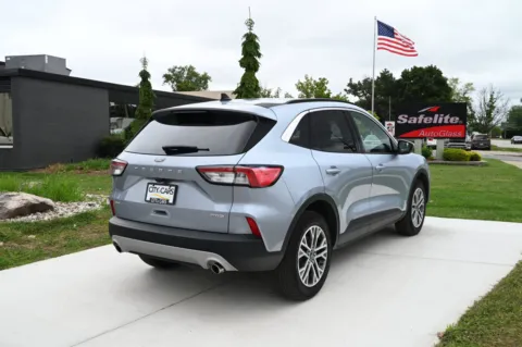 More photos of 2022 Ford Escape SEL at City of Cars, MI