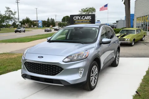 Silver 2022 Ford Escape SEL for sale in Troy, MI