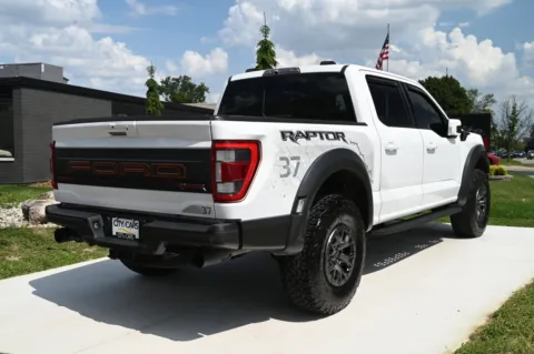 More photos of 2022 Ford F-150 Raptor at City of Cars, MI