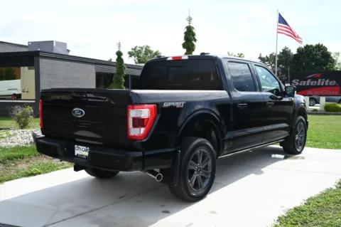 More photos of 2023 Ford F-150 Lariat at City of Cars, MI