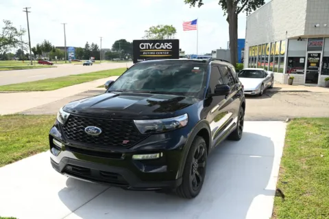 Black 2023 Ford Explorer ST for sale in Troy, MI