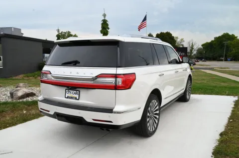More photos of 2018 Lincoln Navigator Reserve at City of Cars, MI