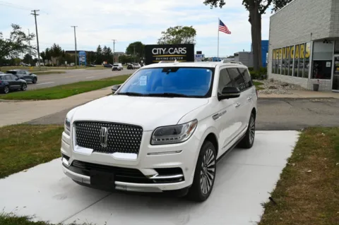 White 2018 Lincoln Navigator Reserve for sale in Troy, MI