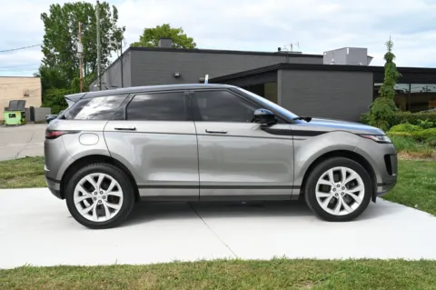 More photos of 2020 Land Rover Range Rover Evoque SE at City of Cars, MI