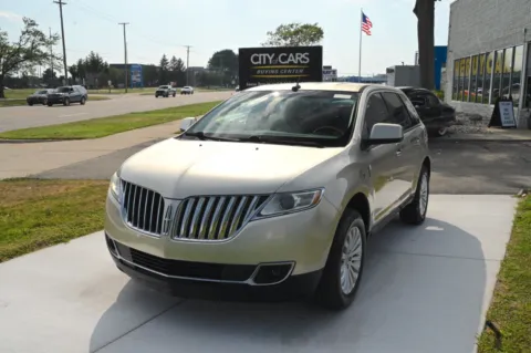 Gold 2011 Lincoln MKX for sale in Troy, MI