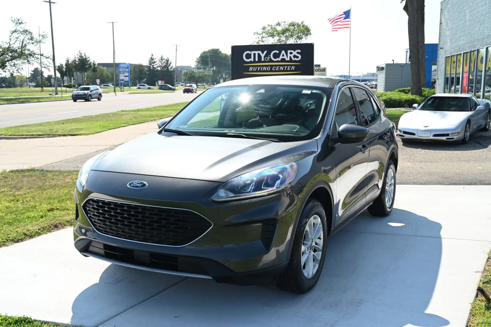 Gray 2020 Ford Escape SE for sale in Troy, MI