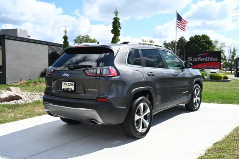 More photos of 2020 Jeep Cherokee Limited at City of Cars, MI