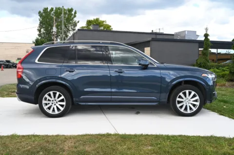 More photos of 2018 Volvo XC90 T6 Momentum at City of Cars, MI