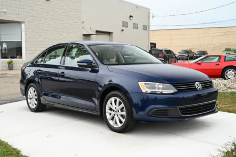 Another view of 2014 Volkswagen Jetta SE PZEV for sale in Troy, MI at City of Cars