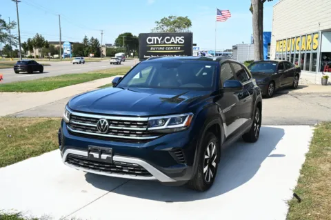 Blue 2022 Volkswagen Atlas Cross Sport SE for sale in Troy, MI